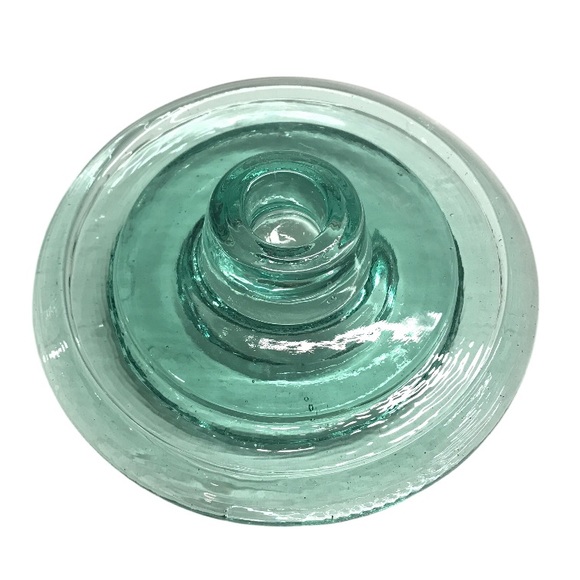 Recycled Vintage Green Glass Single Taper Candleholder - Picture 2 of 11